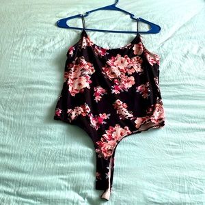 Medium, Black Floral print, bodysuit